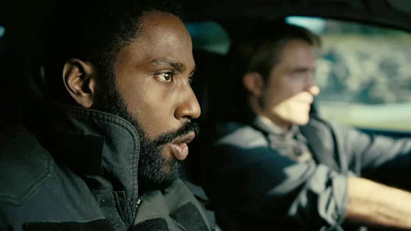 ప్లాస్టిక్ విమానాన్ని ధ్వంసం చేయాలని