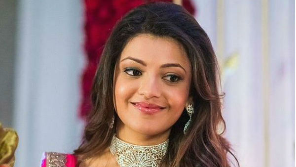 వ్యాపారవేత్తతో