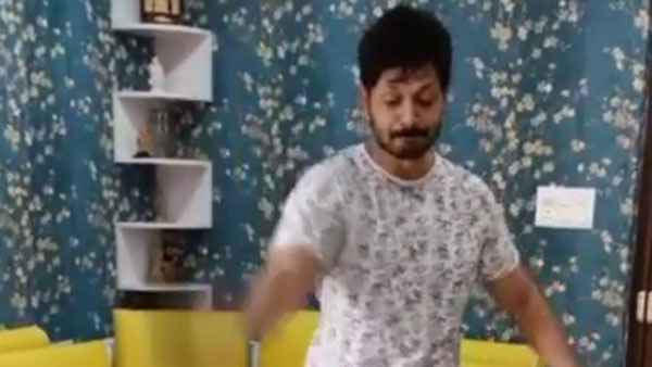 ఫోన్ పగలగొట్టి..