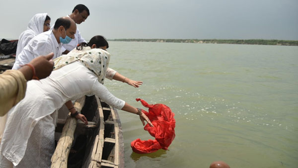 చిరకాలం మీ ప్రేమానురాగాలు.. 