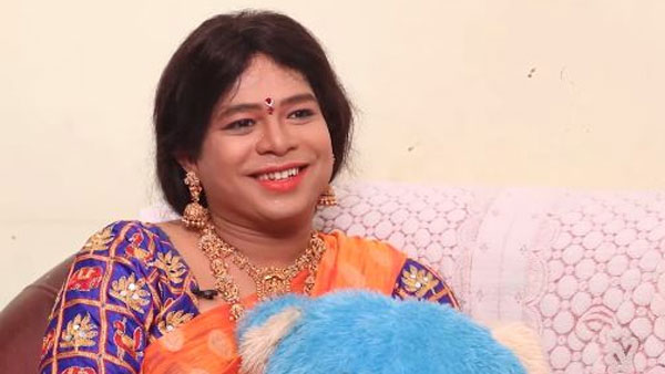 నన్ను దగ్గరగా తీసుకొని..