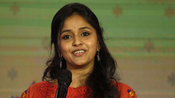 సోషల్ మీడియాలో యాక్టివ్