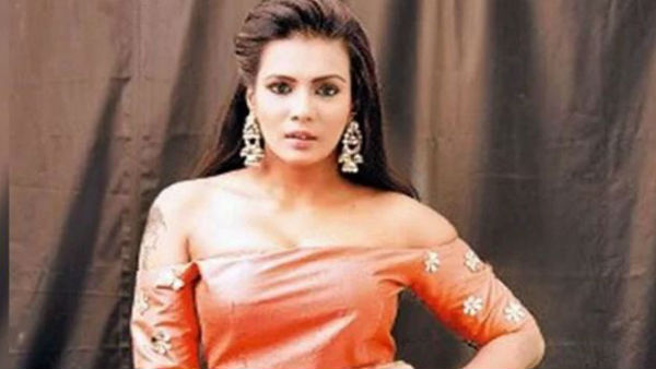 కాంట్రవర్సీల కారణంగా