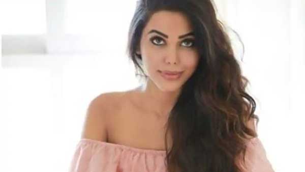 పూణేకి వెళ్లి వస్తుండగా 