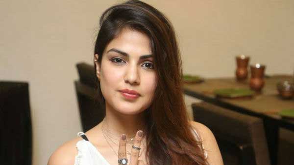 ముంబై పోలీసుల దర్యాప్తు పారదర్శకంగా