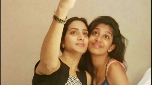 టిక్ టాక్‌లో ఫేమస్..