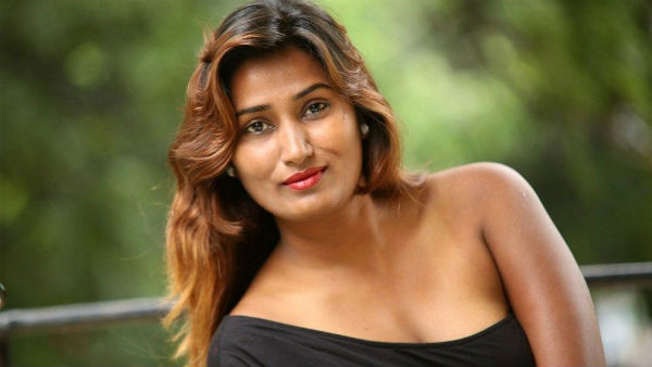 ఇలాంటి తల్లిదండ్రులు ఉంటారా?