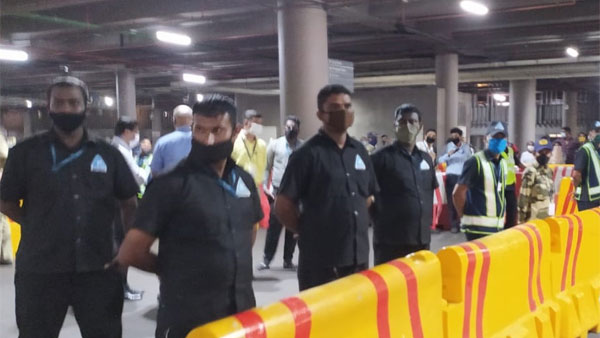 హైడ్రామా మధ్య ముంబైకి కంగన