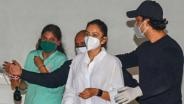 నాలుగు గంటలపాటు ప్రశ్నించిన ఎన్సీబీ