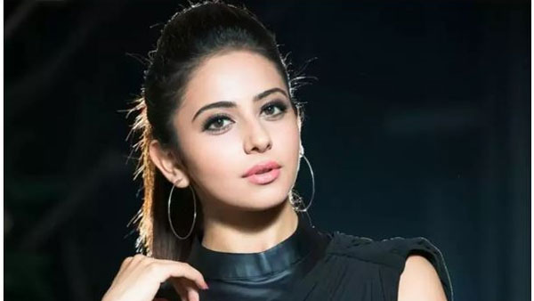 మూడు నెలల నుంచి బాయ్‌ఫ్రెండ్‌తో అక్కడే