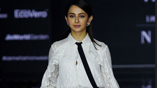 సమన్లు అందలేదని బుకాయింపు