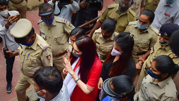 ఆ ఇద్దరి అరెస్ట్..