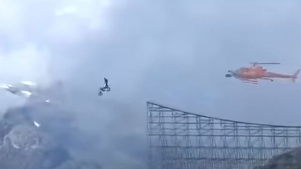  MI రోగ్ నేషన్ కోసం రన్‌వేపై పరిగెత్తే విమానంతో