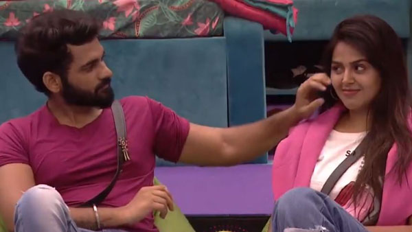 అఖిల్; మోనాల్ రొమాంటిక్‌గా