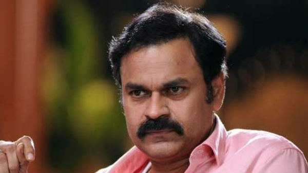 మాస్ కథలు రాస్తాడట..