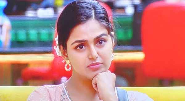 ఆల్ రౌండర్‌గా మోనాల్ ఎంపిక