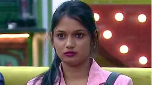 అరియానా క్యూట్ గర్ల్