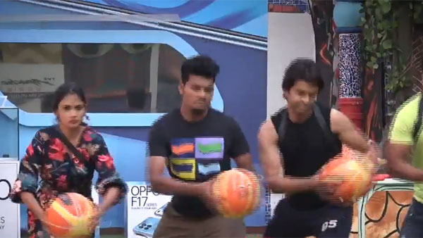 ఇంటిలో కెప్టెన్సీ టాస్క్ అలా