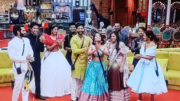 వెలిగిపోయే.. ఆరిపోయే దీపం గేమ్