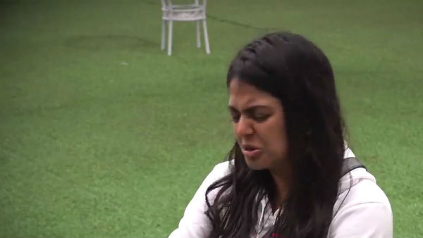 మోనాల్ మాట మార్చడంతో..