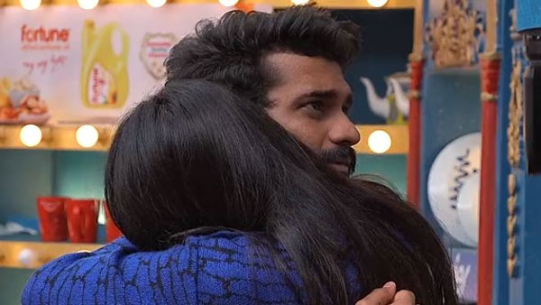 హగ్ చేసుకోవడానికి ఇంత సమయమా?