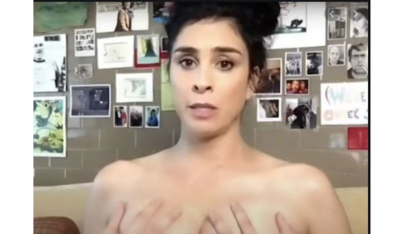 నగ్నంగా ఫోటోలకు ఫోజులిస్తూ