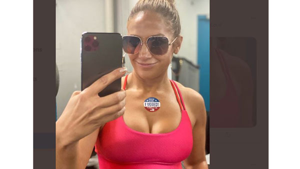 అర్ధనగ్నంగా జెన్నిఫర్ లోపేజ్