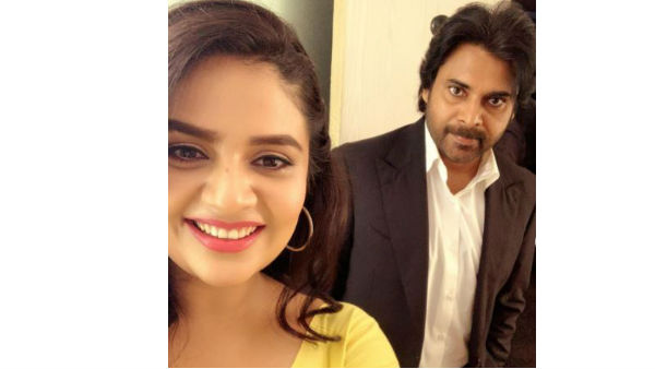 ఆనందంలో శ్రీముఖి..