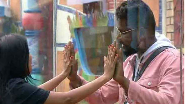 అరియానాతో వినీత్ రిలేషన్