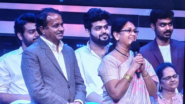 ఇద్దరికి దీవెనలు అందించండి..