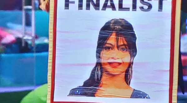 నాలుగో ఫైనలిస్టుగా హారిక దేత్తడి