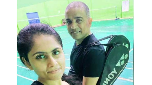 భార్యతో కలిసి టూర్లు.. ఫొటోలు వైరల్