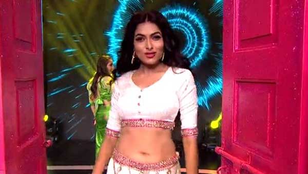 మధ్యలోనే బయటకు... షోపై విమర్శలు