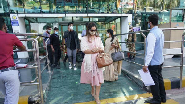 ప్రత్యేక విమానంలో చిరంజీవి