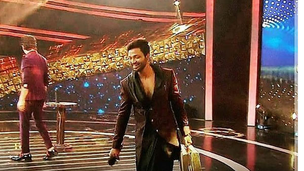 పది లక్షలు ప్రకటించి హీరో అయ్యాడుగా