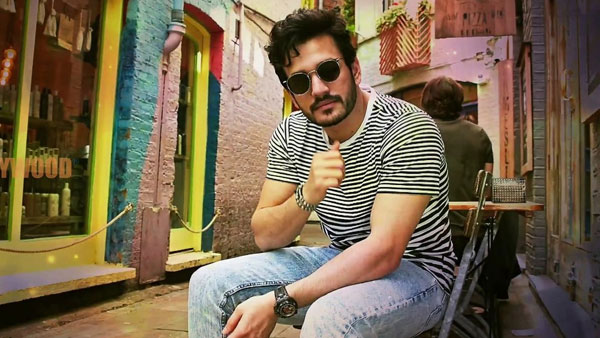 స్పై క్యారెక్టర్ లో అఖిల్ 