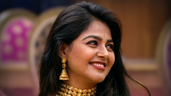 సేఫ్ జోన్ లోనే..