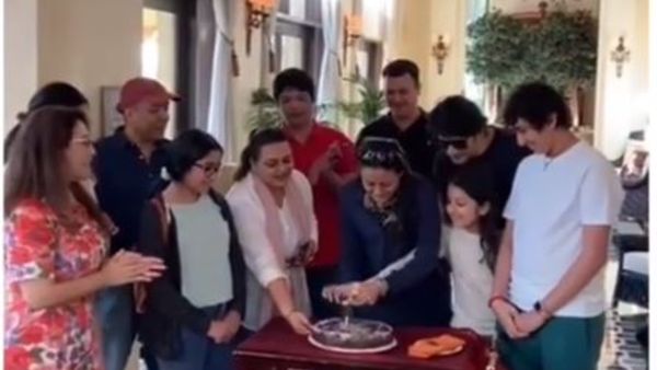  గ్రామాన్ని దత్తత..