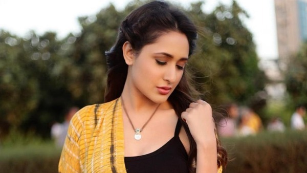 సండే మూడ్ అంటూ..