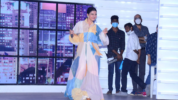 పాన్ ఇండియా మూవీలో ప్రధాన పాత్రలో