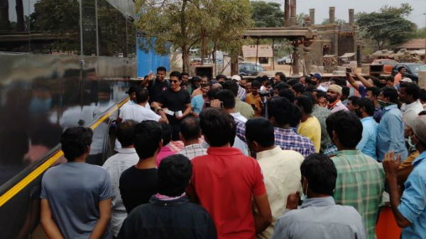 అల్లుడు అదుర్స్ చిత్రంతో సంక్రాంతికి