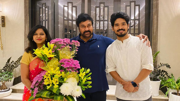 Actor Sudhakar Komakula family met Megastar Chiranjeevi