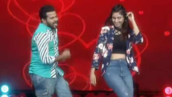 ఇద్దరి జంట వైరల్...