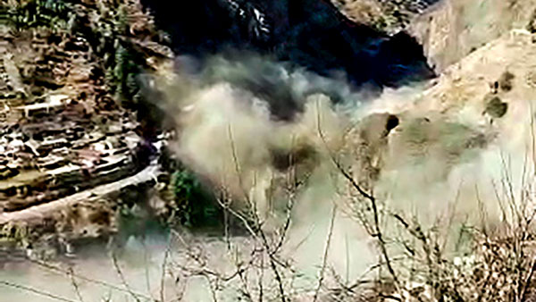 దేశం మొత్తం..