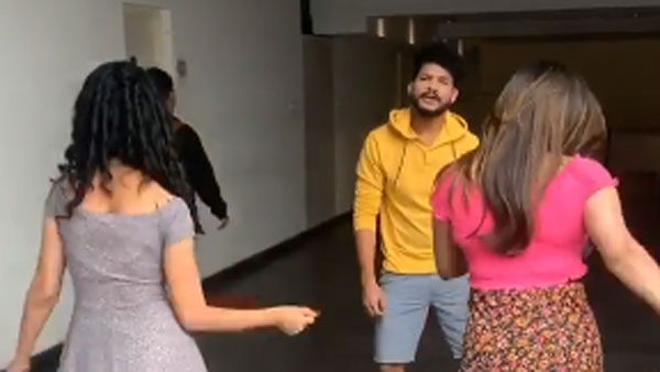 వారితో స్పెషల్ స్కిట్స్..