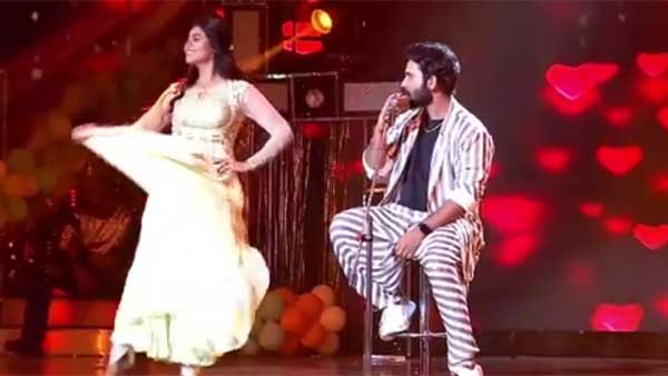 బయట కూడా కలుస్తూనే.. ఎక్కడైనా వీళ్లే