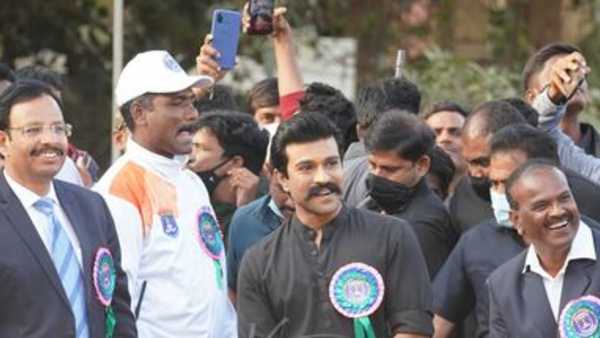  అల్లూరి గెటప్‌లో తీయడానికి కష్టపడ్డా