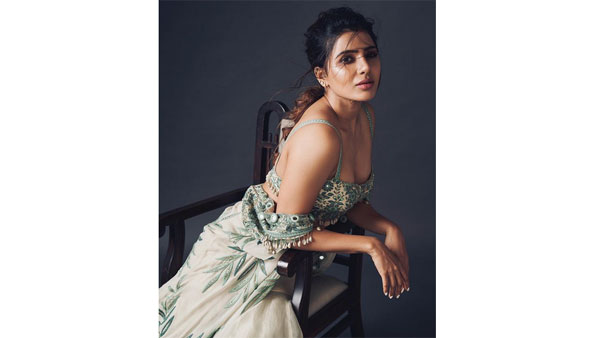 సోషల్ మీడియాలో అలా..