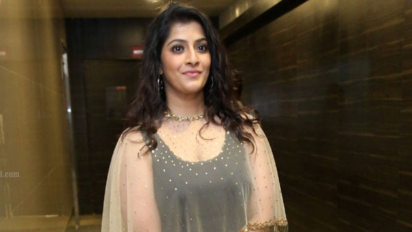 జయమ్మగా తెలుగు వాళ్లను భయపెట్టింది