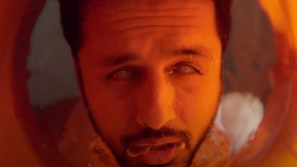 బాలీవుడ్ రీమేక్ గా..